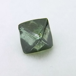緑 カラーダイヤモンド原石写真1